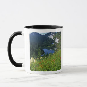 Tasse Fleurs sauvages alpines dans le Jewel Basin dans l