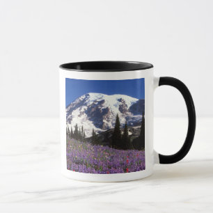 Tasse fleurs sauvages d'été à la base du Mont Rainier, 2