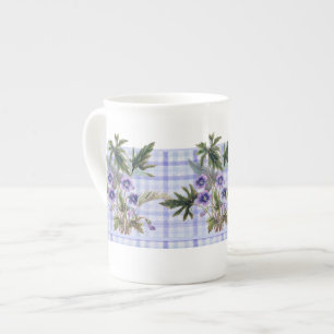 Tasse florale botanique de porcelaine tendre de