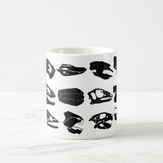 Tasse fossile de crânes