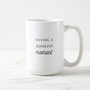 Tasse für einen Buchmoment