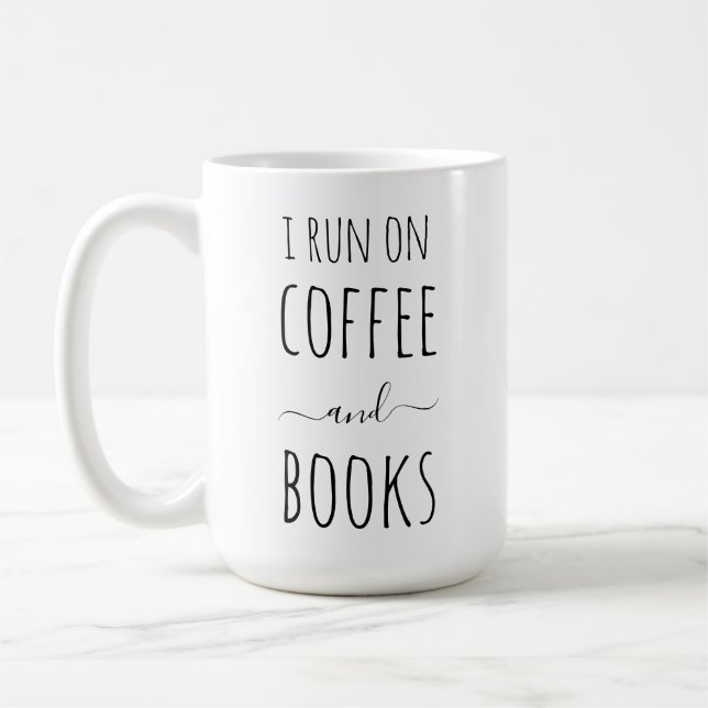 Tasse für Kaffee und Bücher (Links)