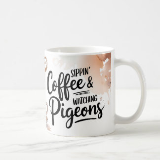 Tasse für Sippin-Kaffee und Watching-Tauben