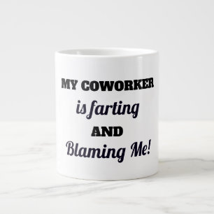 Tasse Géante Amusant Coworker Farting Coffee Mug