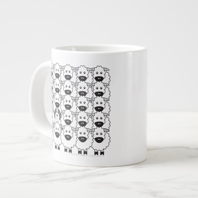 Tasse Géante Collie barbu dans les moutons (Devant gauche)