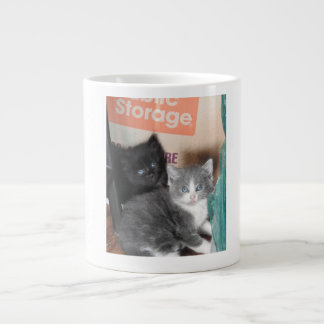 Tasse Géante Coupe des Kitten noirs et gris 2016