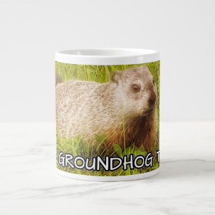 Tasse Géante Étreignez un groundhog attaquent aujourd'hui