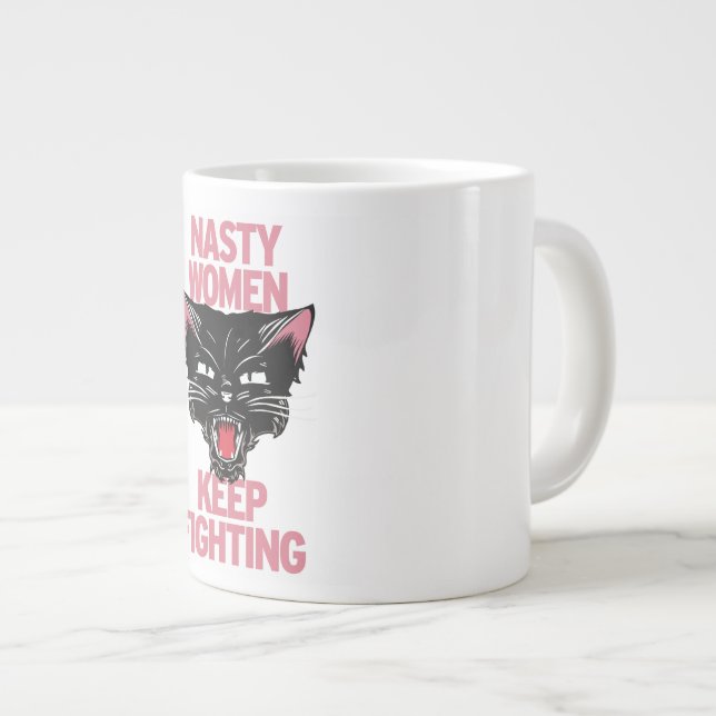 Tasse Géante Les femmes méchantes continuent à combattre la (Devant droit)