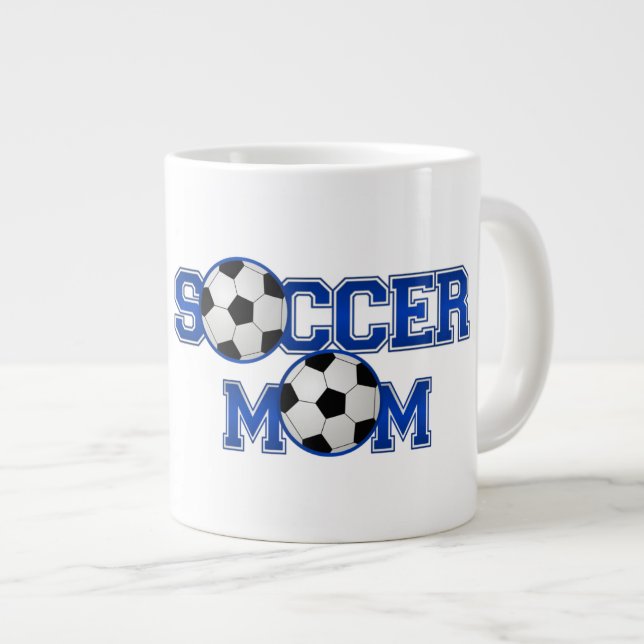 Tasse Géante Maman de football Jumbo Mug (Devant droit)