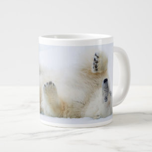 Tasse Géante Ours polaire se roulant dans la neige, Norvège