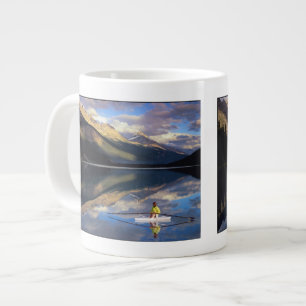 Tasse Géante Un rameur sur le lac Banff au Canada MR)