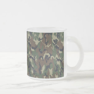 Tasse Givré Arrière - plan de Camouflage de forêt militaire