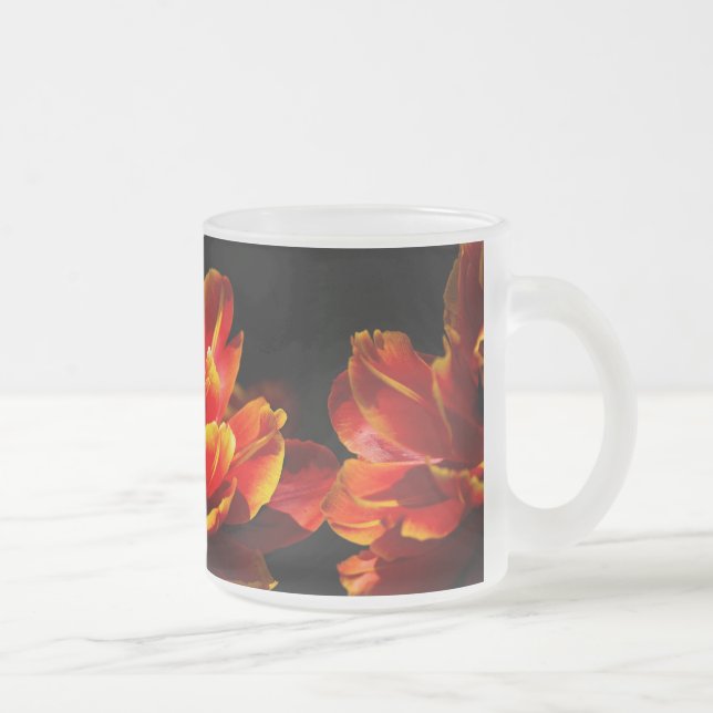 Tasse Givré Arrière - plan rouge tulipes foncé (Droit)