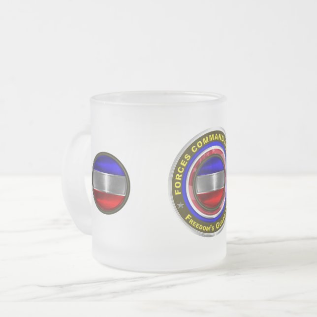 Tasse Givré Commandement des forces armées FORSCOM (Devant gauche)