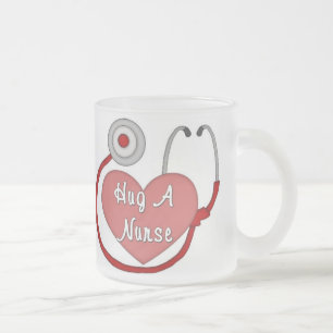 Tasse Givré Étreignez une infirmière