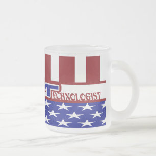 TASSE GIVRÉ MOT PATRIOTIQUE (TECHNOLOGUE MÉDICALE) DRAPEAU USA