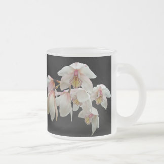 Tasse Givré Orchidées crèmes et roses sur noir