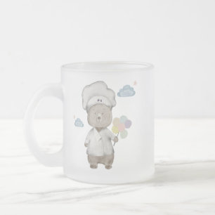 Tasse Givré ours en peluche dans le casquette d'un chef avec b