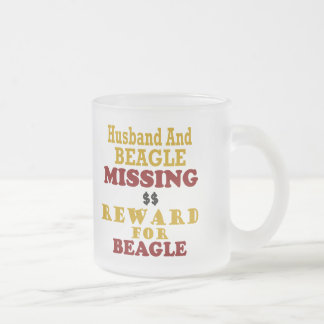 Tasse Givré Récompense absente de beagle et de mari pour le