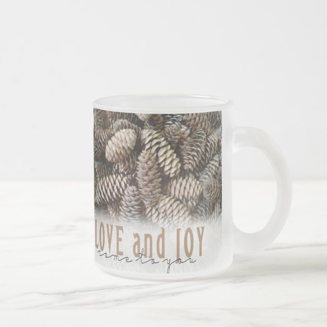 Tasse Givré Rustic Holiday Love and Joy Pine Cone (Droit)