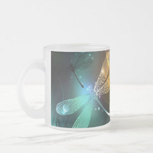 Tasse Givré Vol de libellule verte lumineuse