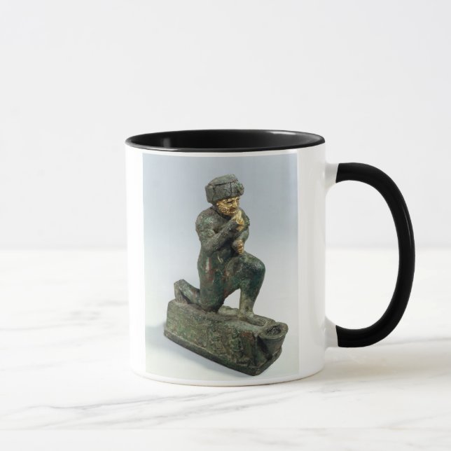 Tasse Hammurabi, roi de Babylone, priant avant un sacre (Droite)