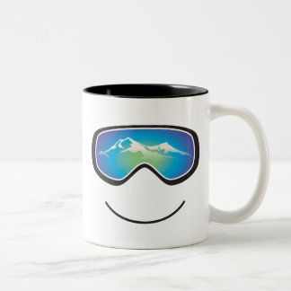 Tasse heureuse de skieur/surfeur