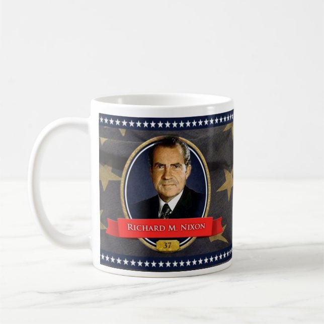 Tasse historique de Richard M. Nixon (Gauche)