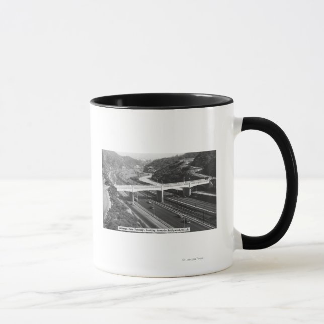 Tasse Hollywood, CA Cahuenga Pass Vue de l'autoroute (Droite)