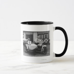 Tasse Hommes sur la moto de Harley Davidson avec le