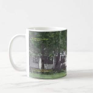 Tasse jaune d'auberge de cuvette