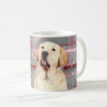 Tasse jaune de Noël de laboratoire de labrador