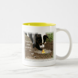 Tasse-Jeder benötigt einen Freund Zweifarbige Tasse