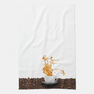 Tasse Kaffee mit Schlag Geschirrtuch