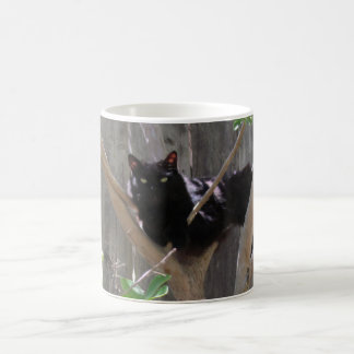 Tasse - Katze in Ästen