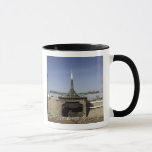 Tasse La fusée Soyouz est montée en position 6