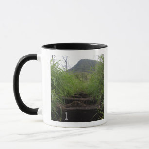 Tasse La première étape invite des randonneurs vers le