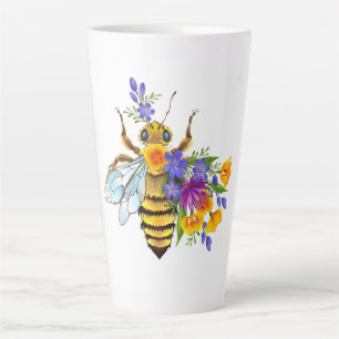 Tasse Latte Abeille à fleurs avec plantes sauvages