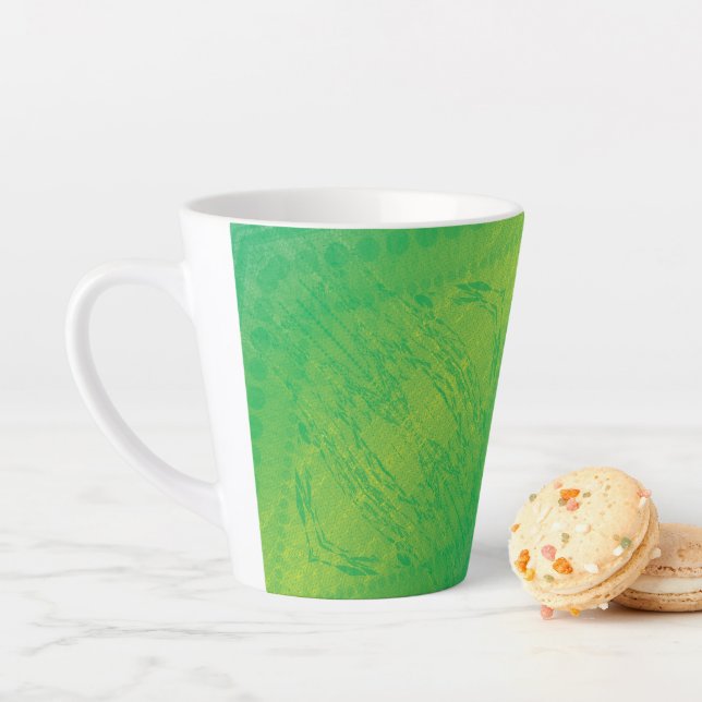 Tasse Latte Acceptation | Motif de Shibori jaune bleu (En situation)