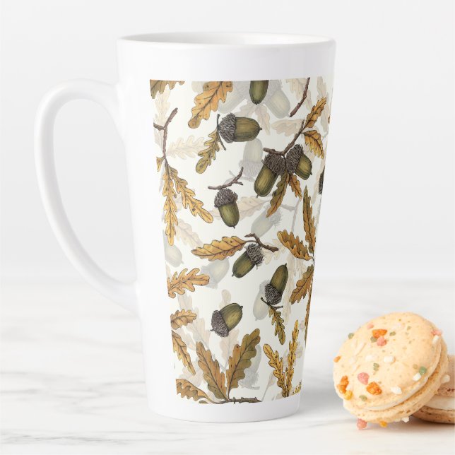 Tasse Latte Acornes et feuilles de chêne sur blanc (En situation)