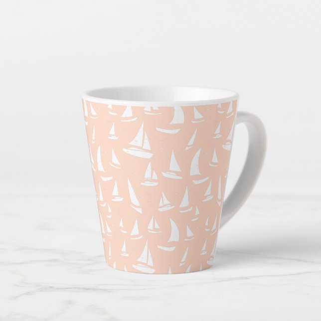 Tasse Latte Bateaux à voile blancs et oiseaux de mer sur Paste (Angle droit)