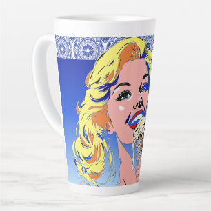 Tasse Latte Blonde Mangeant une Glace Style Pop Art Coloré des
