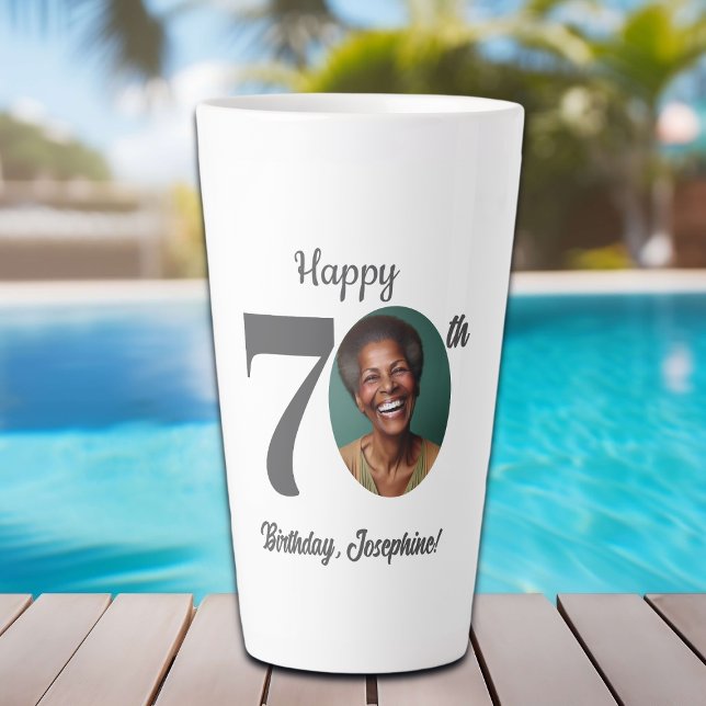 Tasse Latte Bold 70th Birthday Photo (Créateur téléchargé)