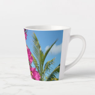 Tasse Latte Bougainvilliers et palmiers paysage tropical