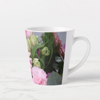 Tasse Latte Bouquet en latte de bouquet de fleurs roses