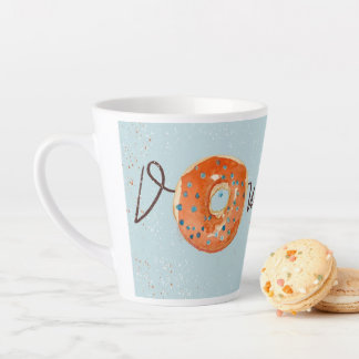 Tasse Latte Café rétro et pâte de noix dorée orange