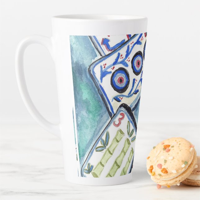 Tasse Latte Carreaux de Mahjong bleu (En situation)