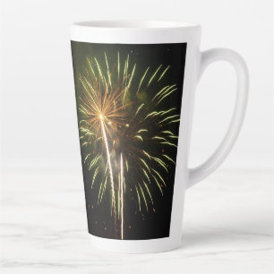 Tasse Latte Célébration de vacances de feux d'artifice verts e