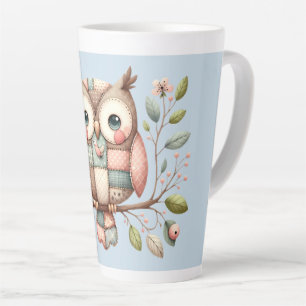 Tasse Latte Chouette en écaille dans le bois lunaire