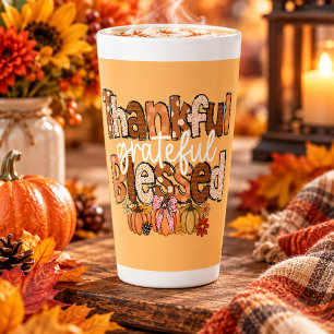 Tasse Latte Citrouilles & Louanges : Une récolte de gratitude